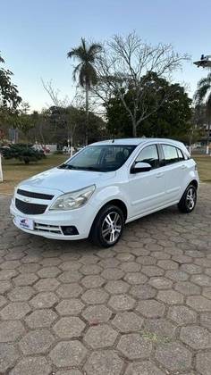 CHEVROLET AGILE 1.4 MPFI LT 8V FLEX 4P MANUAL CHEVROLET AGILE 1.4 MPFI LT 8V FLEX 4P MANUAL